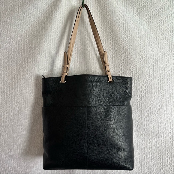 Michael Kors Bedford North South Large Black Leather Travel Tote - Picture 4 of 15